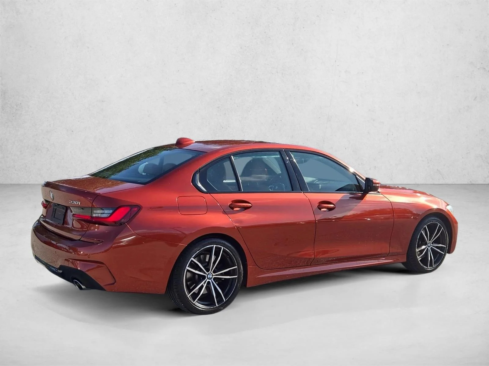 Used 2022 Sunset Orange Metallic BMW 330i image 5