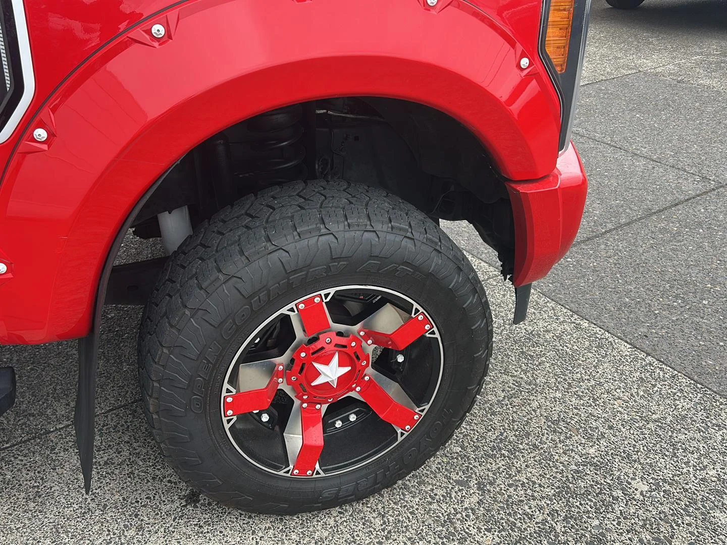 Used 2019 Race Red Ford LARIAT image 28