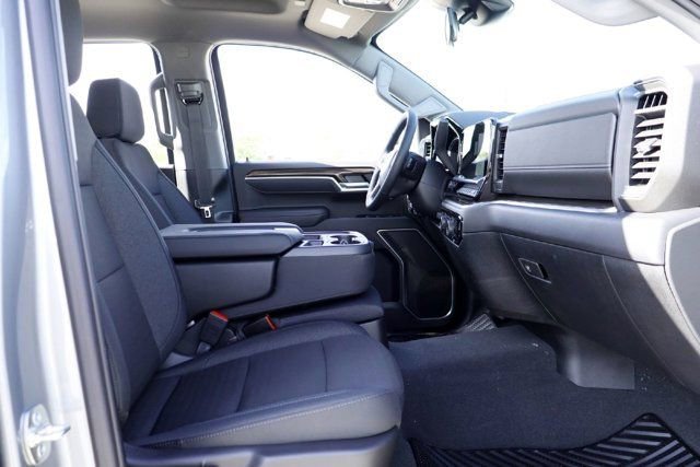 2026 Chevrolet Silverado 1500 LT - Photo 14