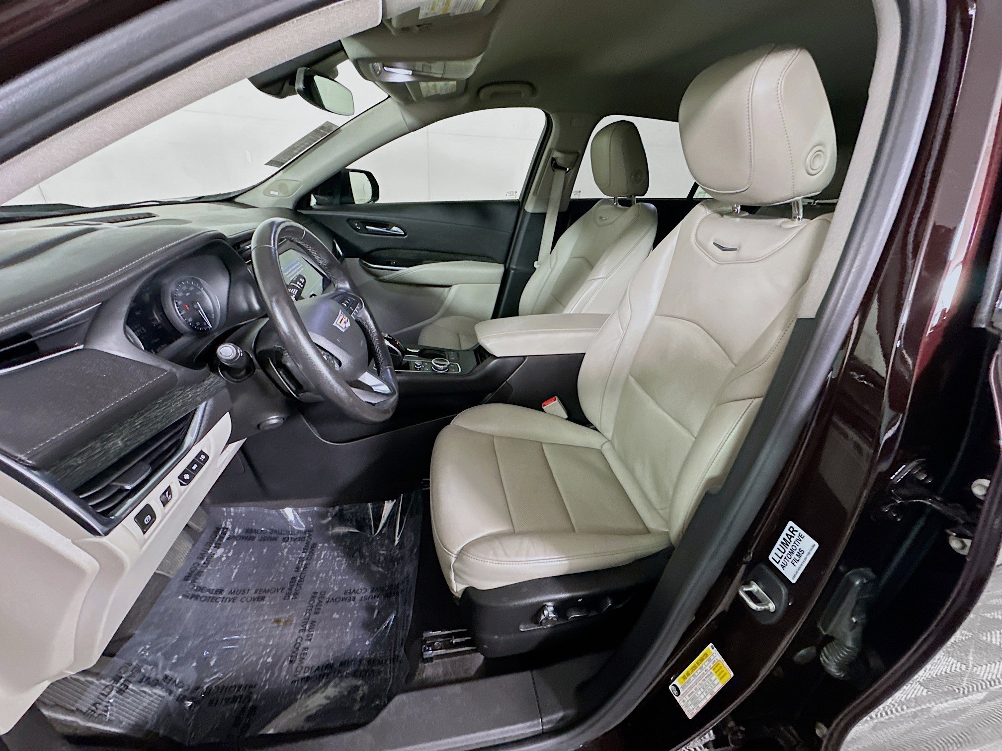 Used 2020 Garnet Metallic Cadillac FWD Premium Luxury image 12