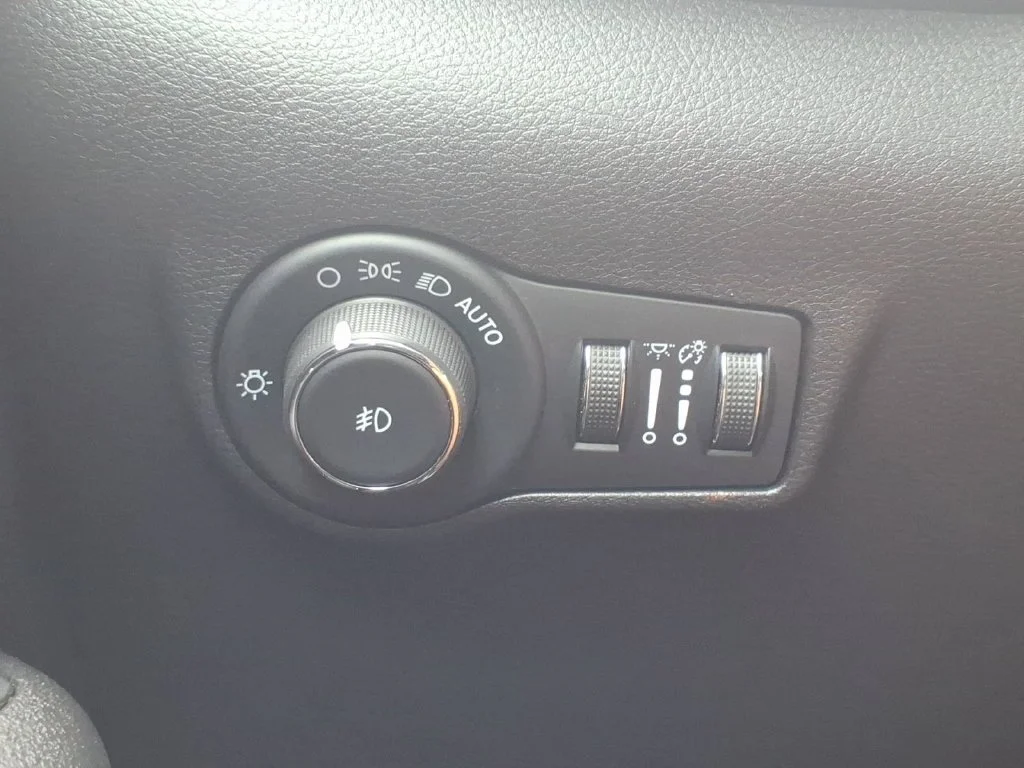 2025 Jeep Compass Trailhawk - Photo 19