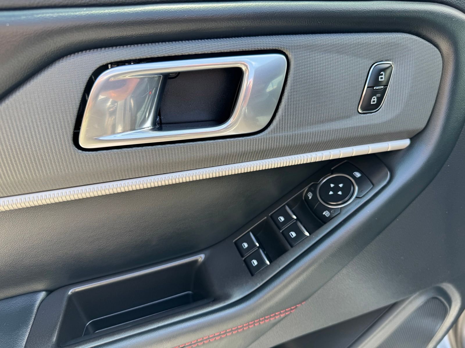 Used 2026 Gray Metallic Ford ST-Line image 15