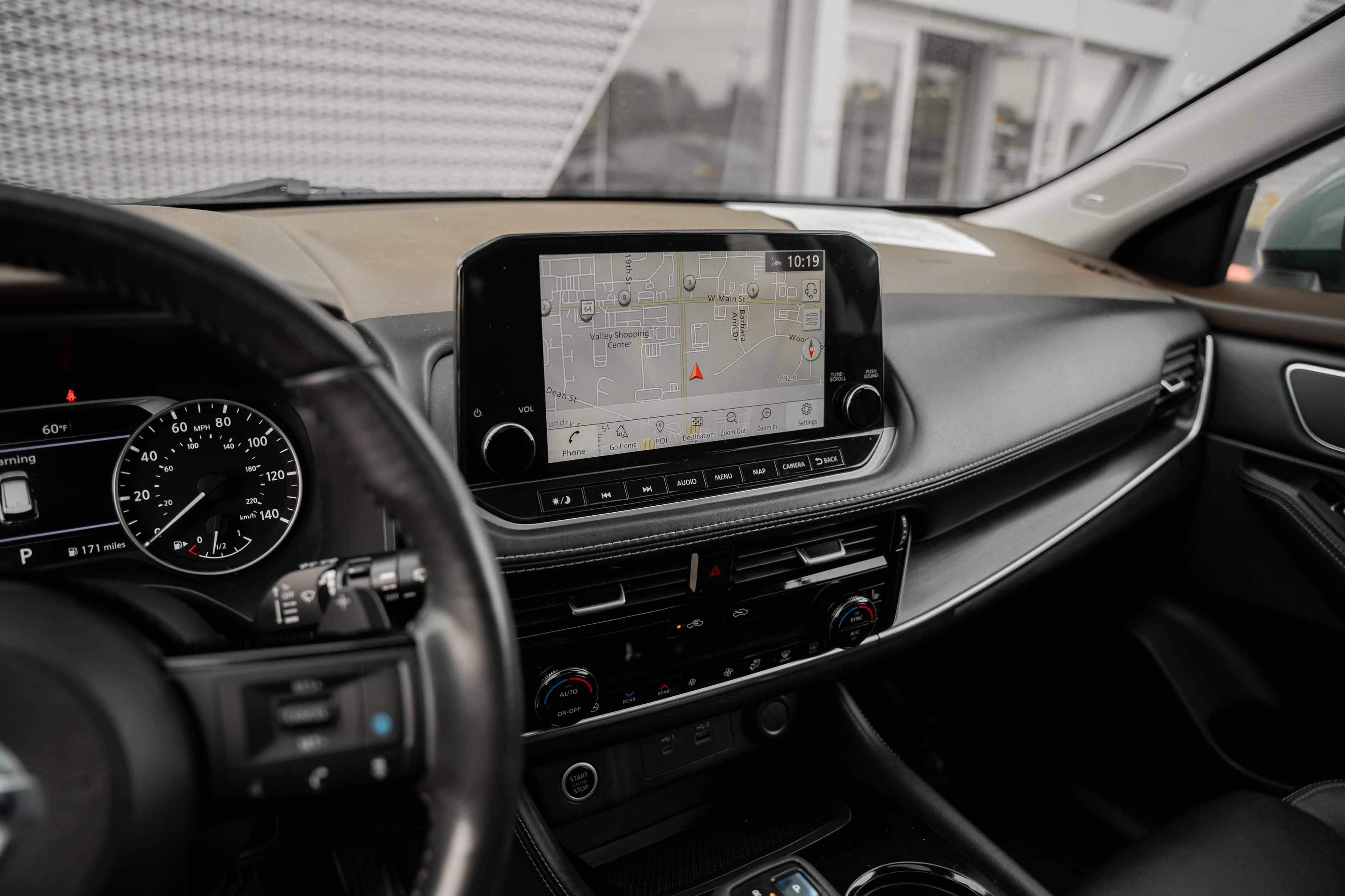 Used 2021 Boulder Gray Pearl Nissan SL image 13