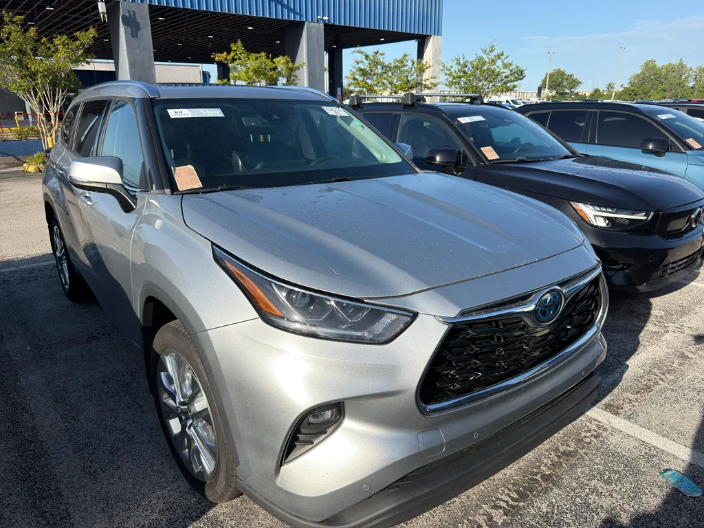 Used 2022 Celestial Silver Metallic Toyota Hybrid Limited image 1