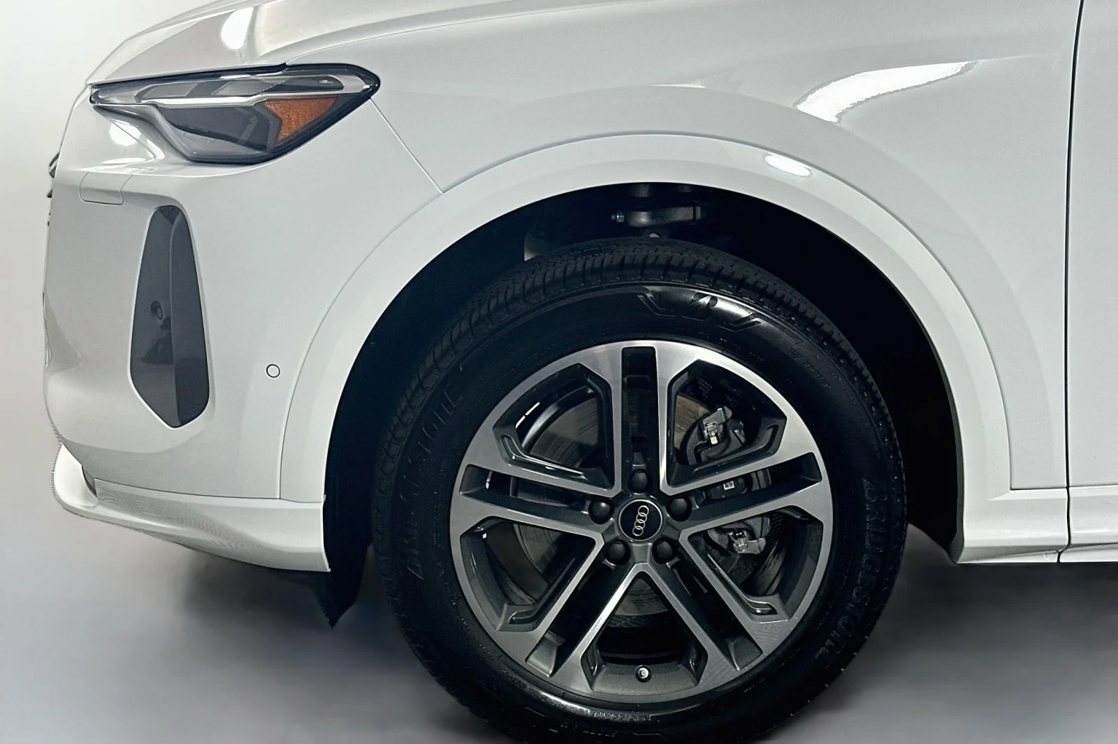 Used 2026 Arkona White Audi Premium image 12