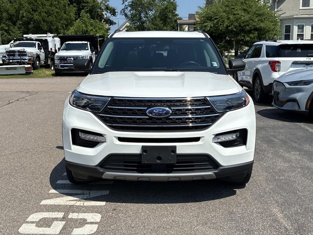 Used 2023 White Ford XLT image 2