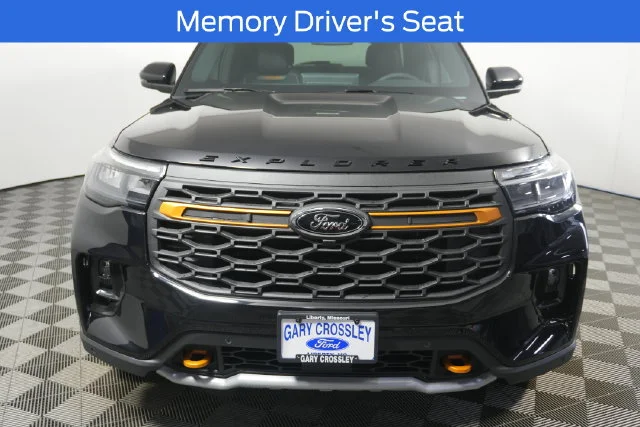 New 2026 Agate Black Metallic Ford Tremor® image 8