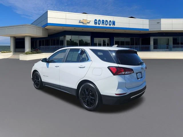 Used 2024 Summit White Chevrolet LT image 3