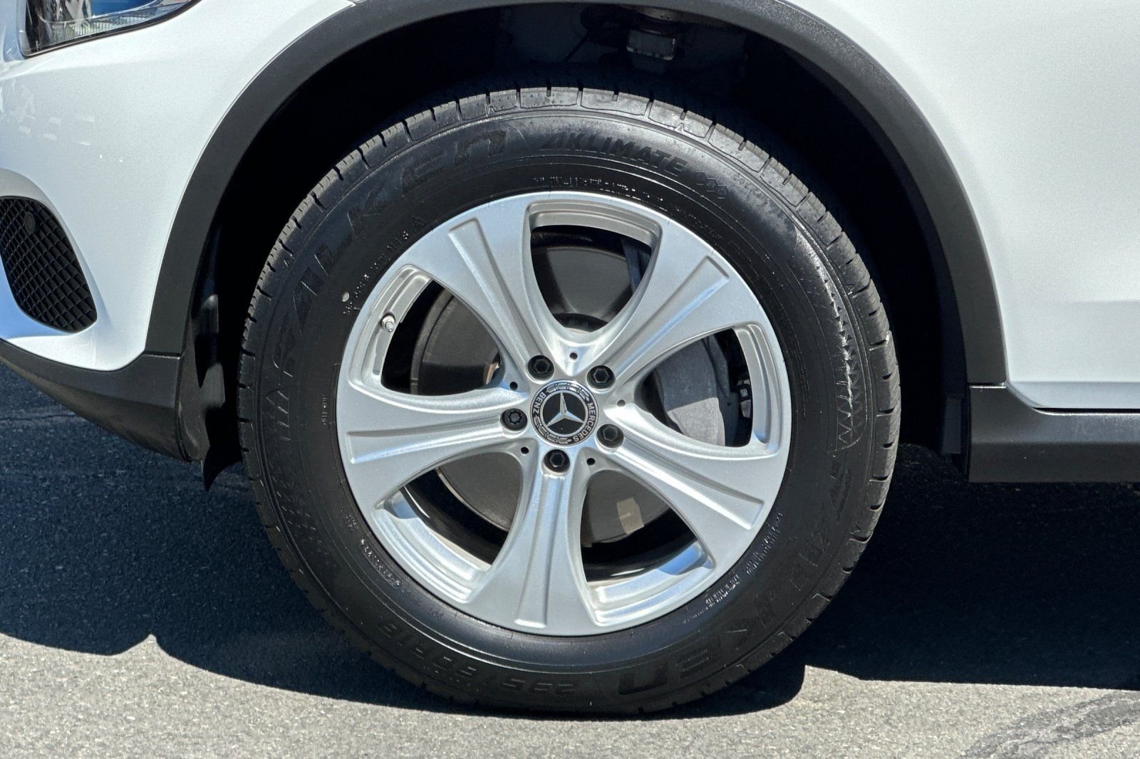 Used 2018 White Mercedes-Benz GLC 300 image 26