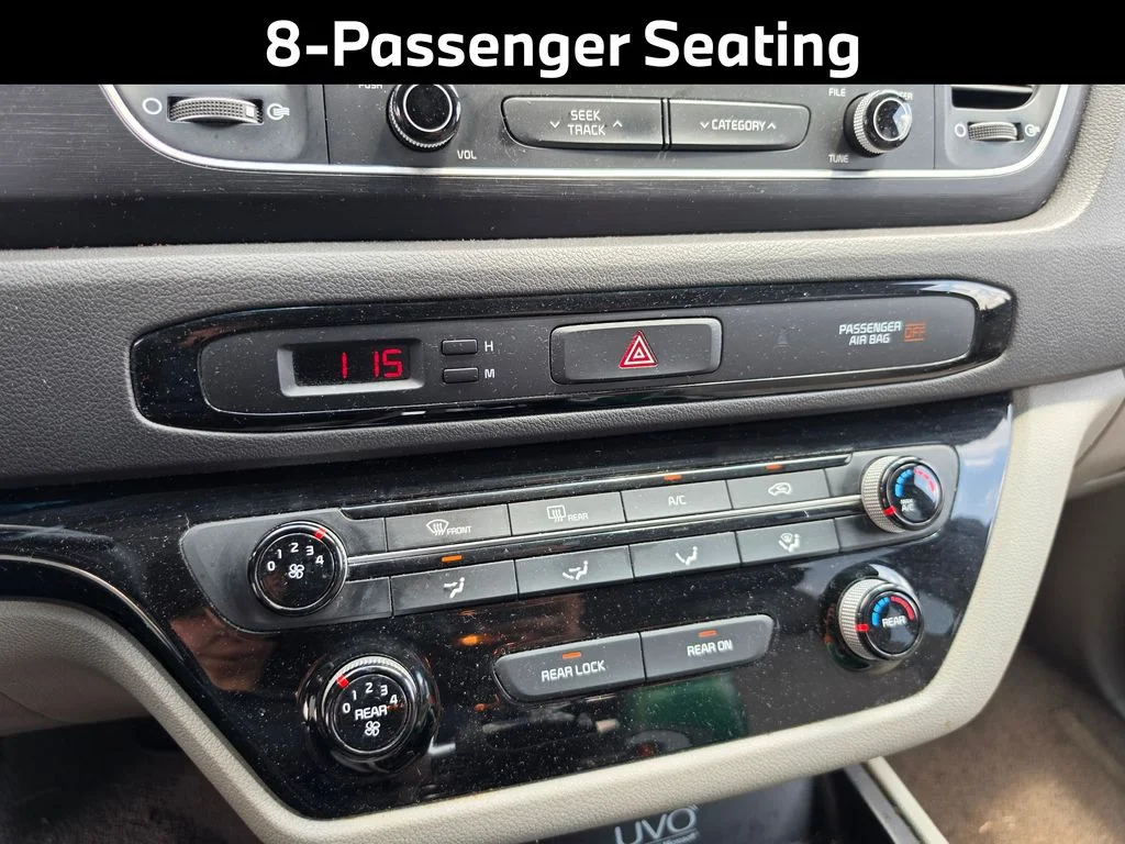 Used 2015 Silver Kia LX image 14
