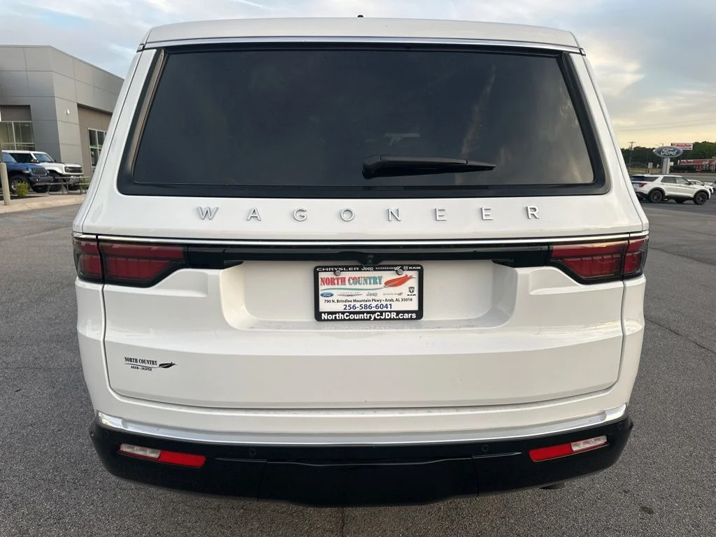 Used 2025 White Jeep Base image 6