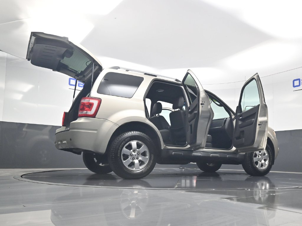 Used 2011 Gold Leaf Metallic Ford Limited image 57