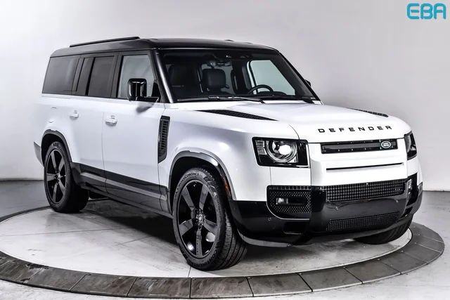 Pre-Owned 2025 Land Rover Defender 130 X-Dynamic SE