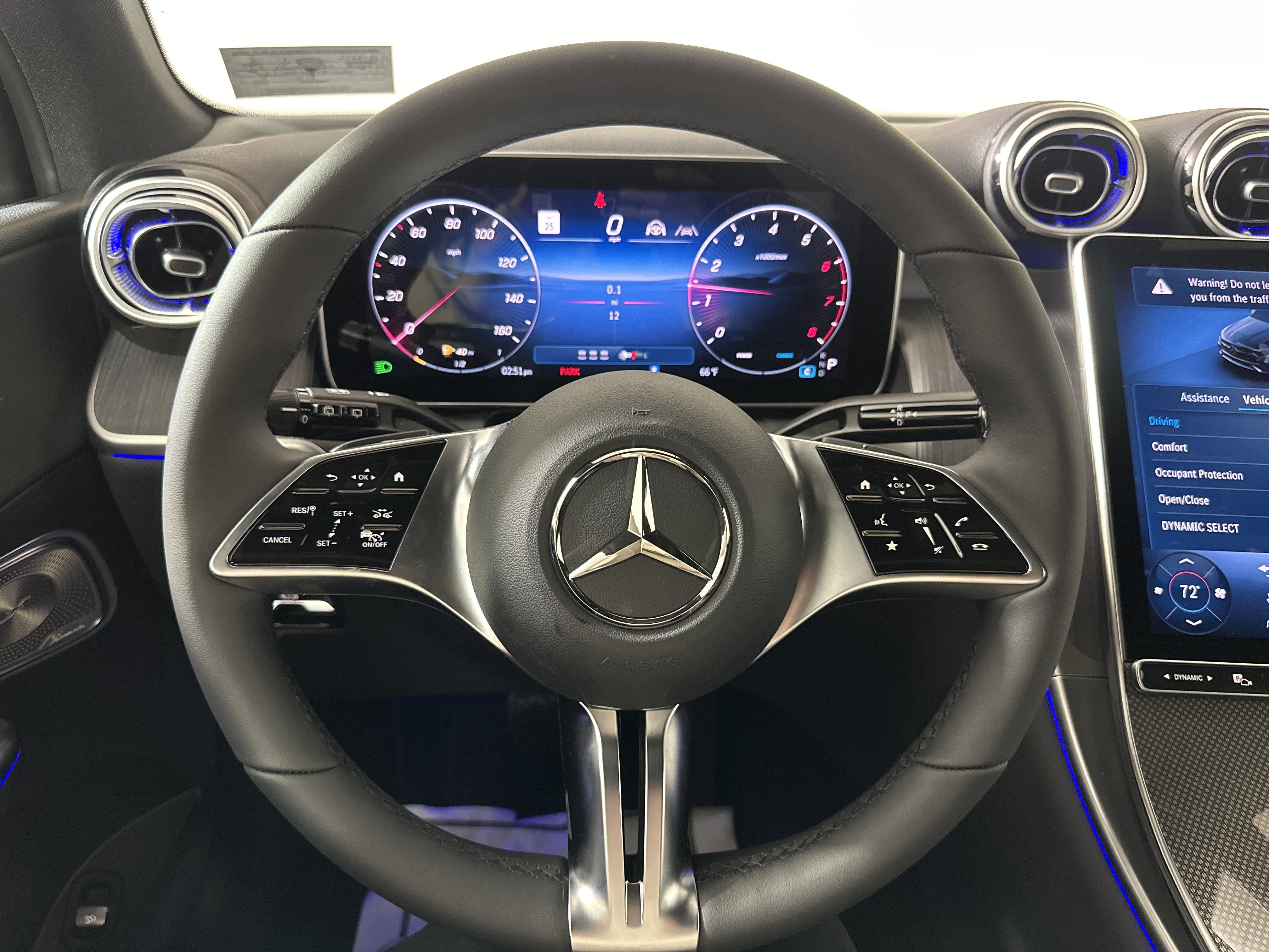 New 2026 MANUFAKTUR Patagonia Red Metallic Mercedes-Benz GLC 300 image 38