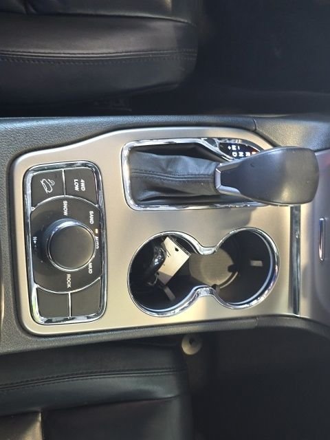 Used 2019 Black Jeep Limited image 17