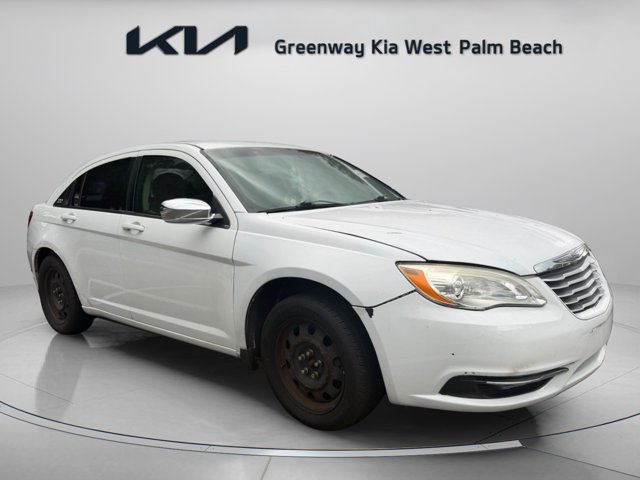 2014 Chrysler 200 LX