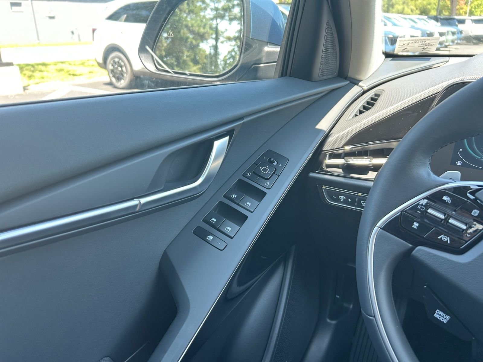 New 2026 Mineral Blue Kia EX image 16