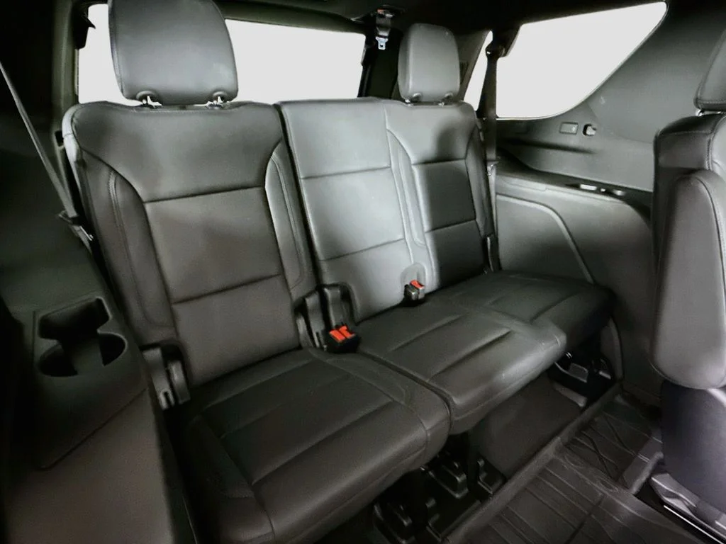 Used 2026 Gray Chevrolet Z71 image 27