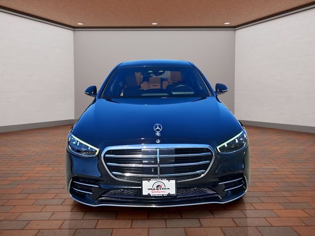 Used 2022 Black Mercedes-Benz S 500 image 27