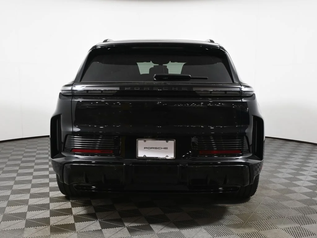 2026 Porsche Cayenne Turbo Electric - Photo 6