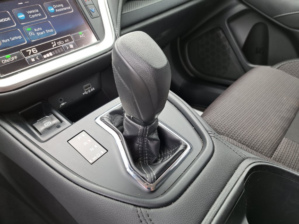 Used 2025 White Subaru 2.5i image 17