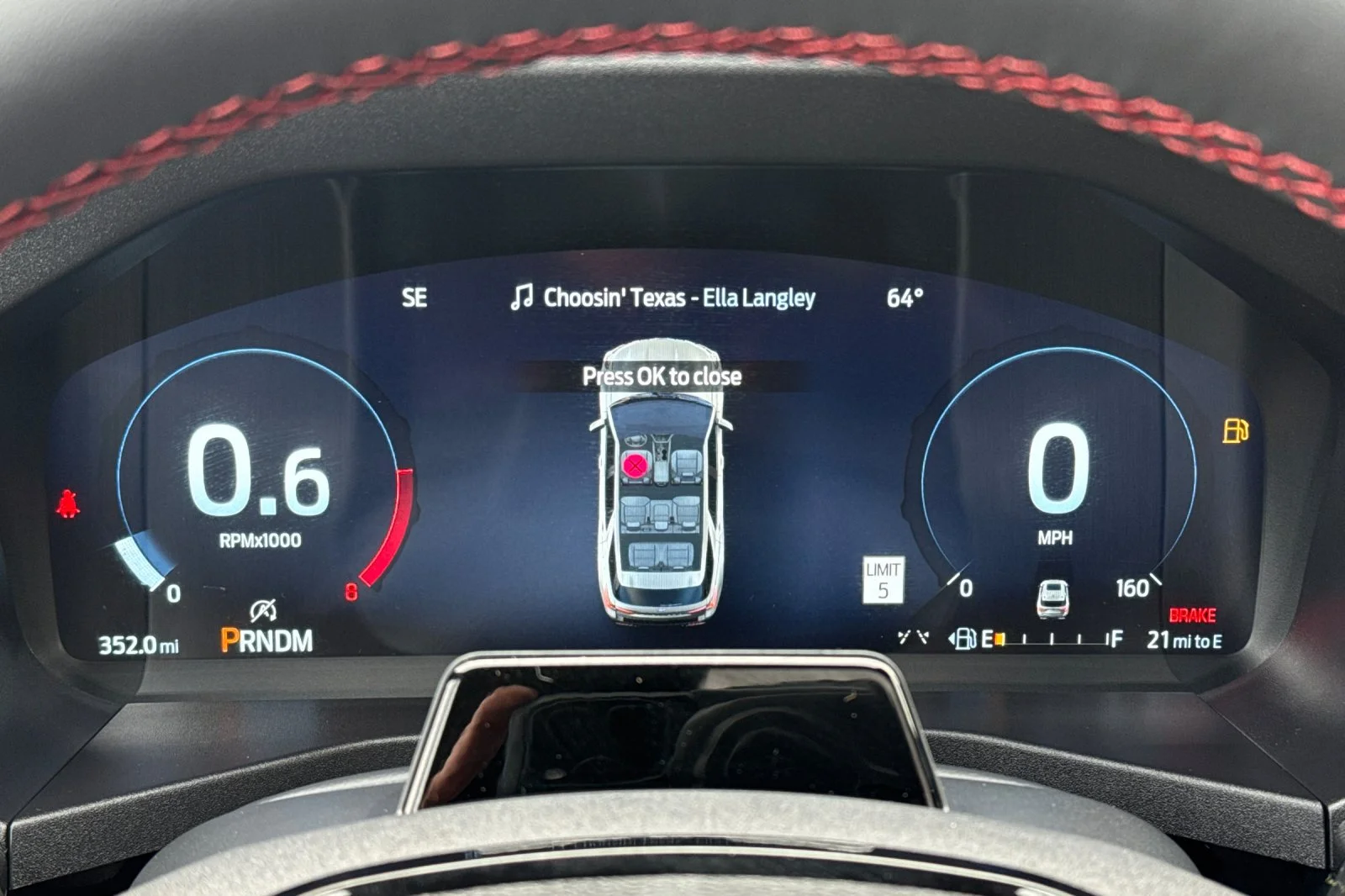 2026 Ford Explorer ST - Photo 32