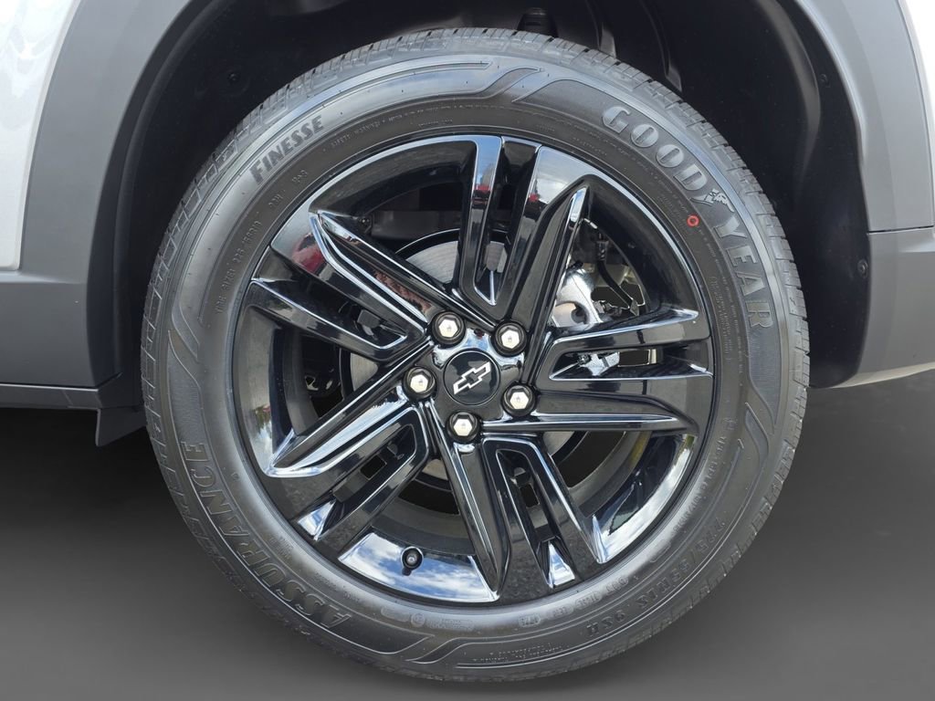 New 2026 Sterling Gray Metallic Chevrolet ACTIV image 8