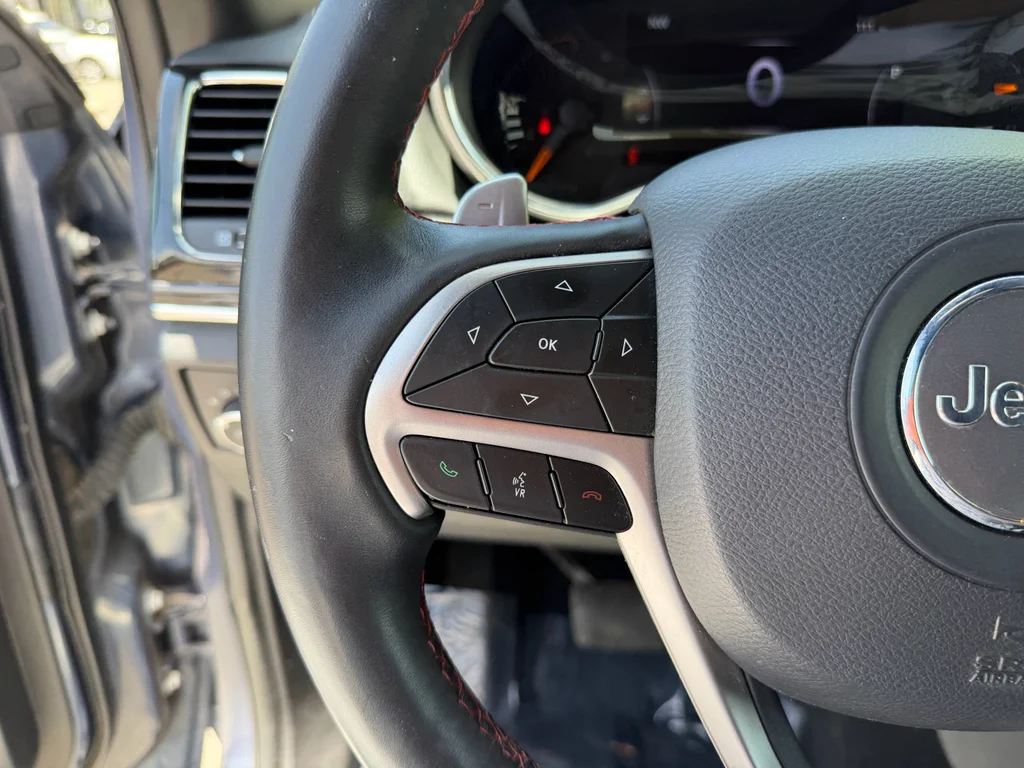 Used 2019 Slate Blue Pearlcoat Jeep Trailhawk image 13