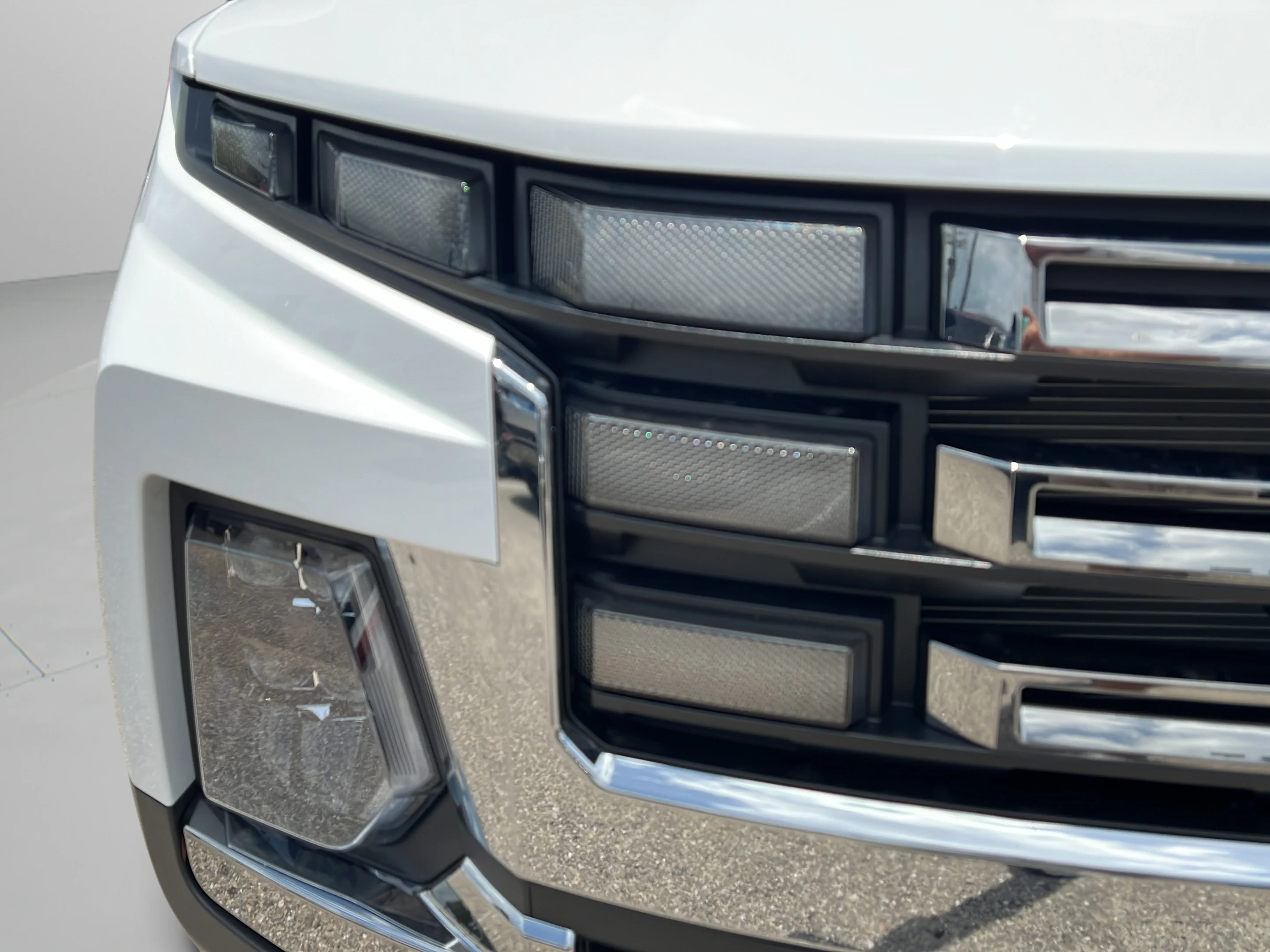 Used 2025 Atlas White Hyundai Limited image 27