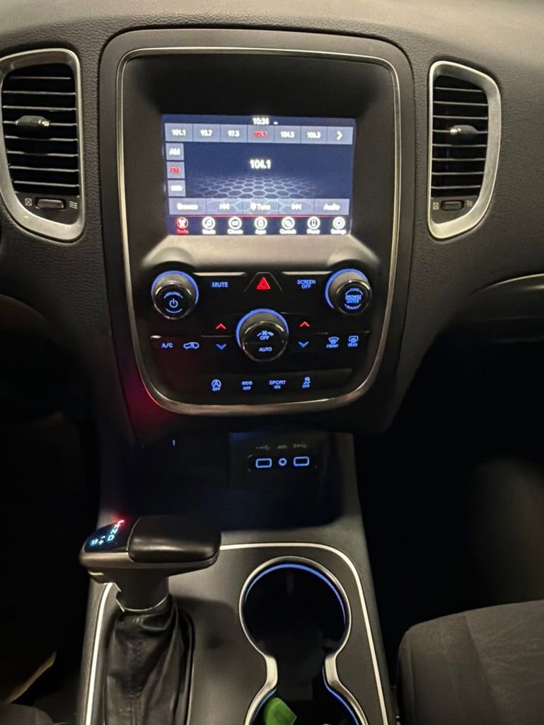Used 2020 Reactor Blue Pearlcoat Dodge SXT image 4