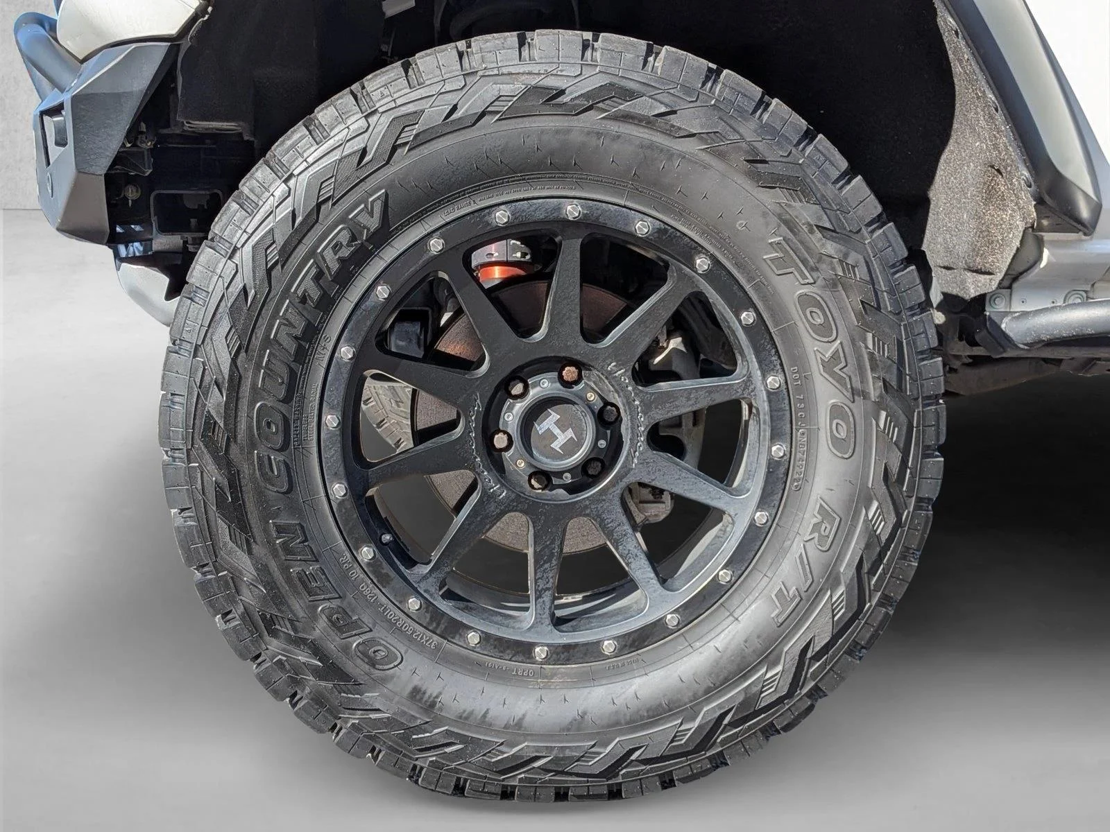 Used 2023 Oxford White Ford Raptor image 22