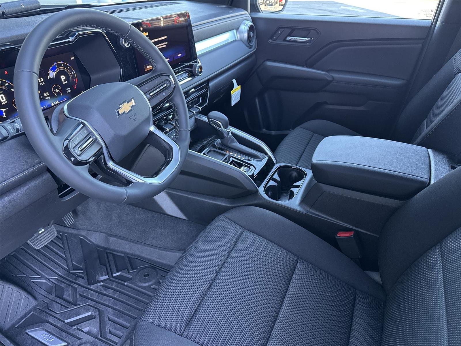 2026 Chevrolet Colorado LT - Photo 10