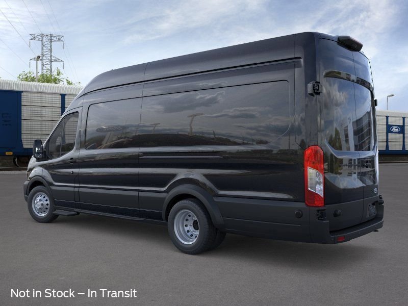 New 2026 Black Ford Base image 5