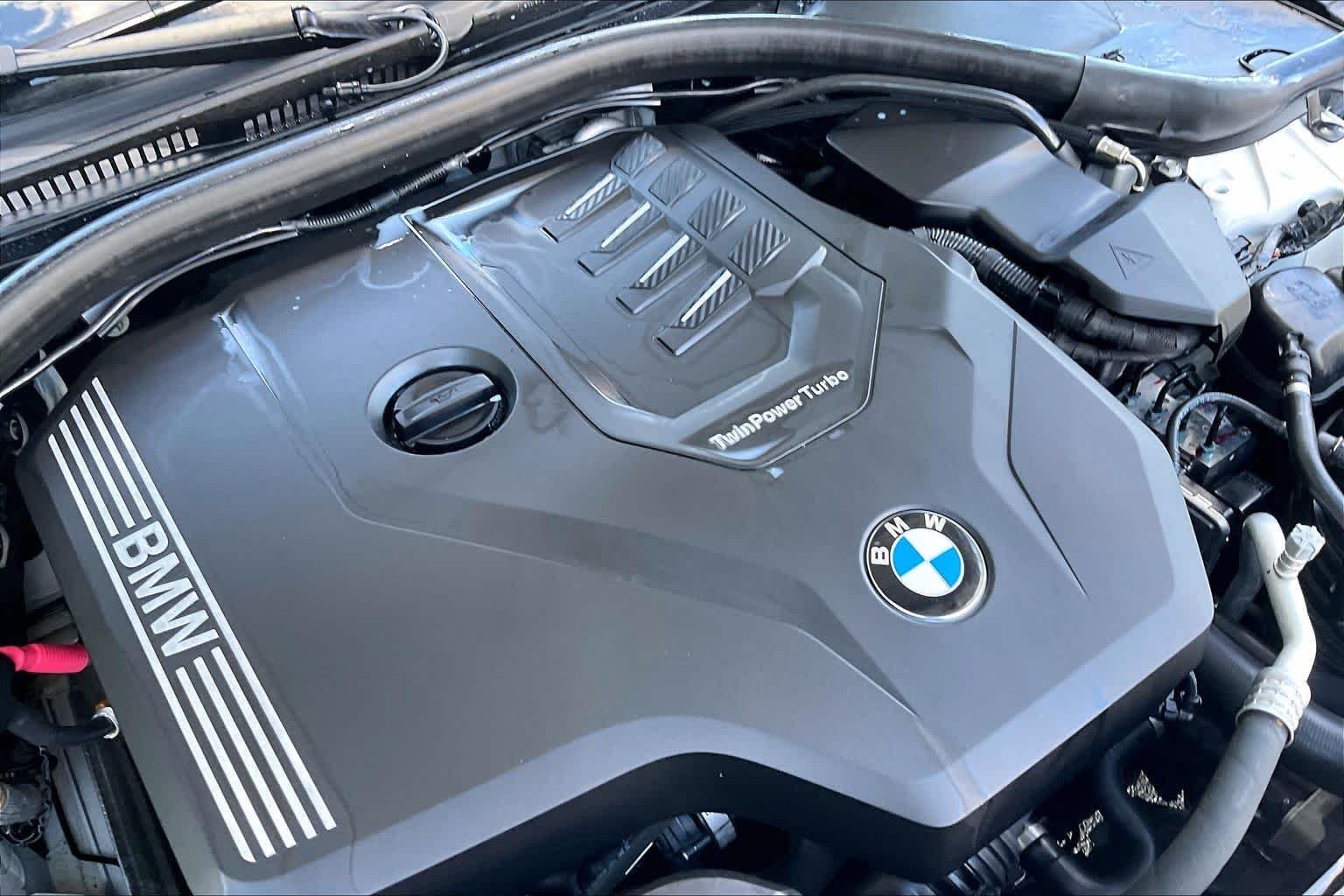 Used 2019 Alpine White BMW 330i xDrive image 30