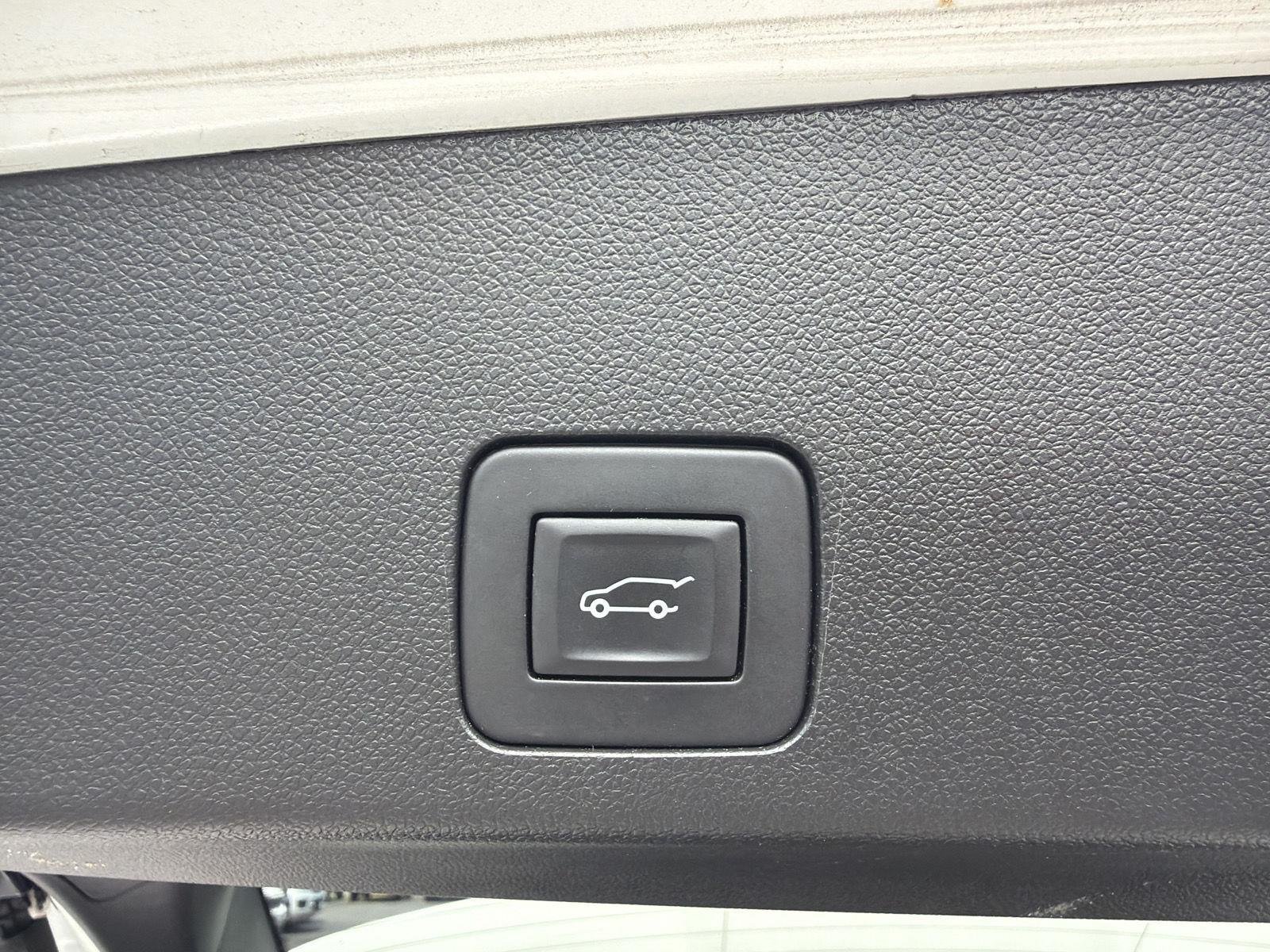 Used 2024 Summit White Buick Sport Touring image 11