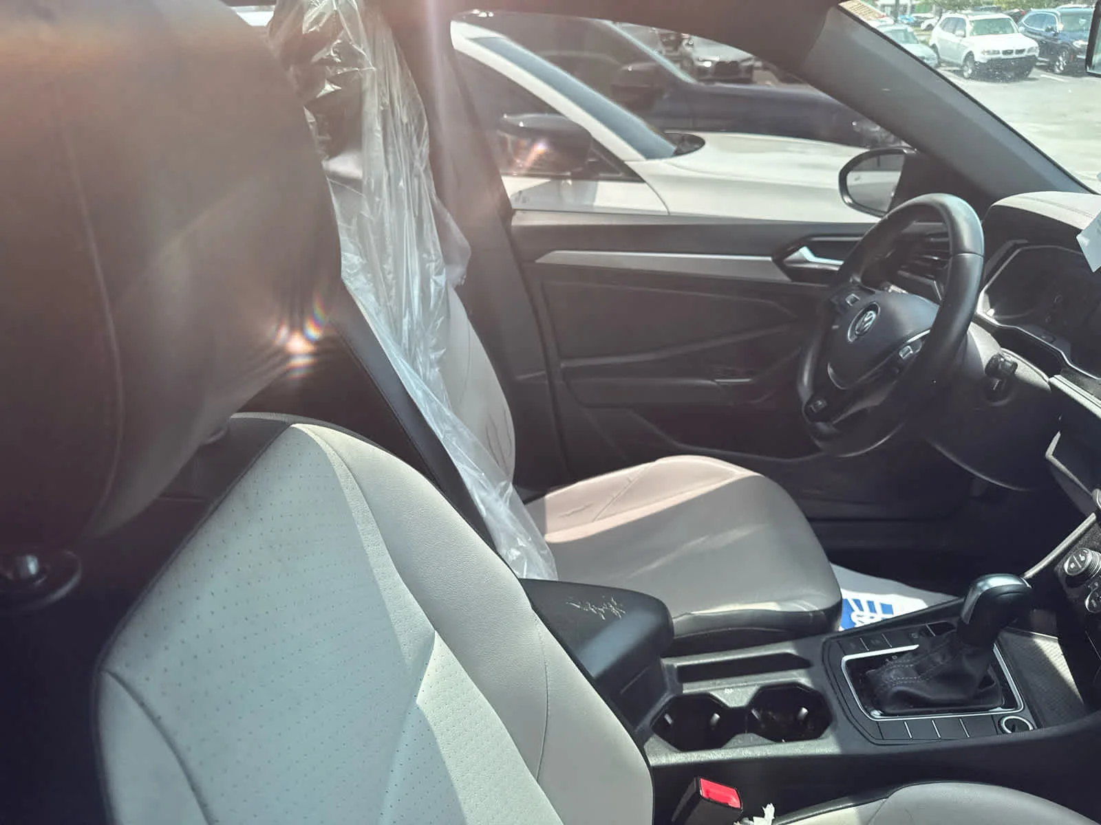 Used 2020 Deep Black Pearl Volkswagen R-Line image 7