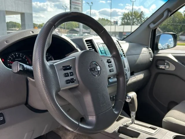 2015 Nissan Frontier SV - Photo 28