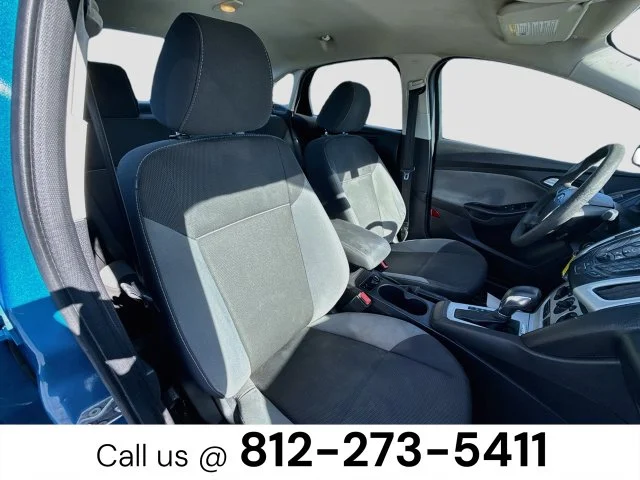 Used 2013 Blue Ford SE image 24