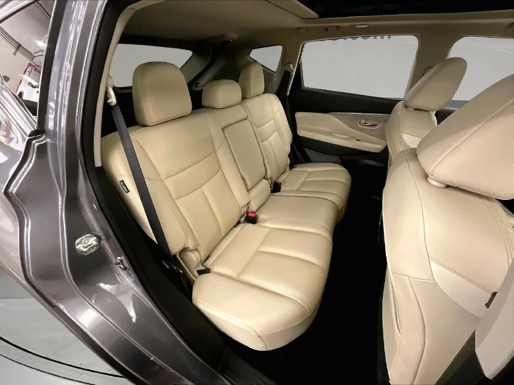 Used 2022 Gray Nissan SL image 32