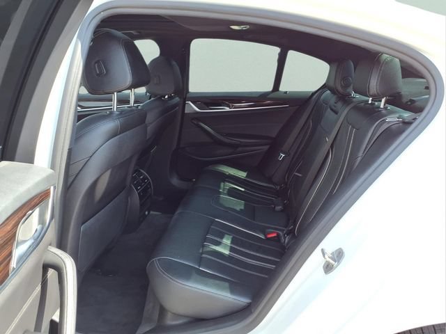 Used 2017 White BMW xDrive image 17