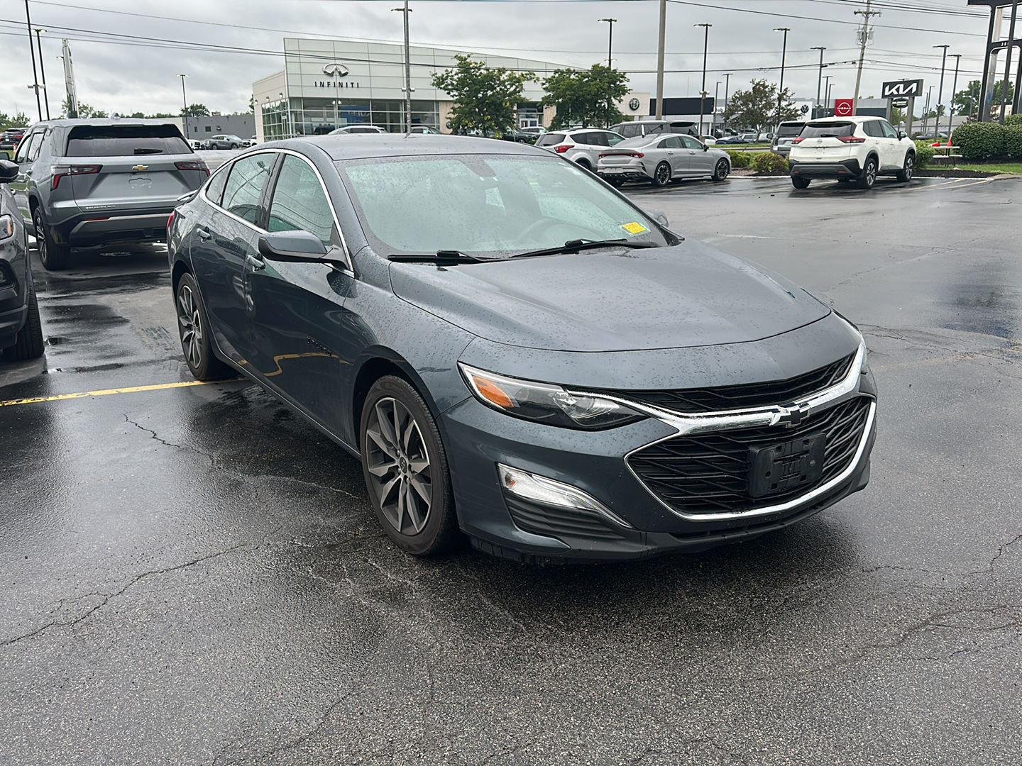 Used 2020 SHADOW GRAY METALLIC Chevrolet RS image 3