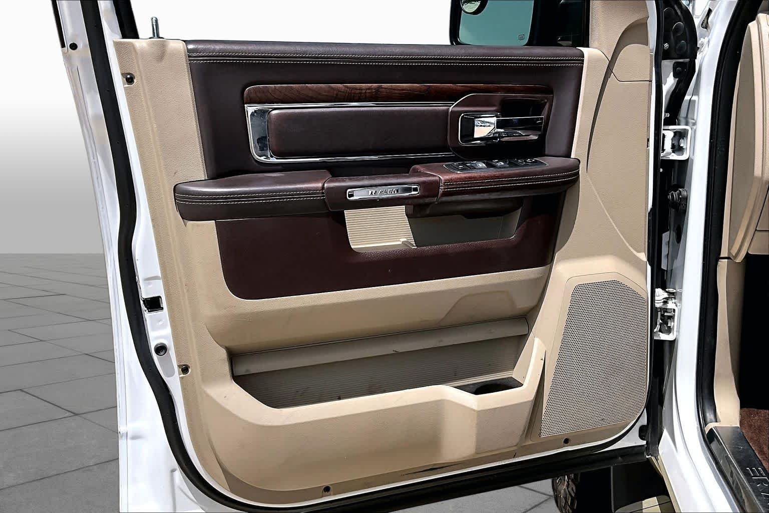 Used 2015 Bright White Clearcoat Ram Laramie Longhorn image 22