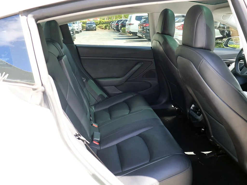 Used 2020 White Tesla Long Range image 36