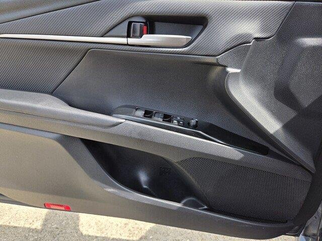 Used 2026 Underground Toyota SE image 21