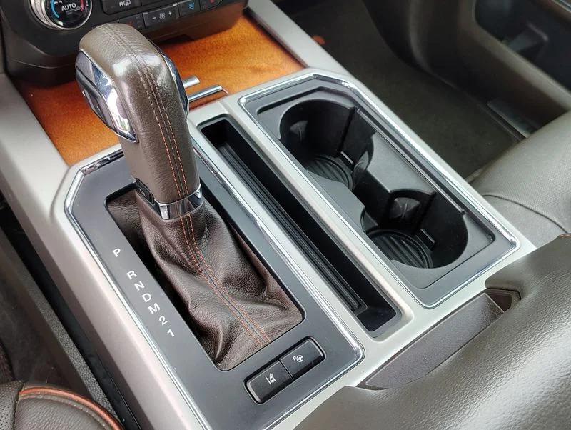 Used 2015  Ford King Ranch image 17