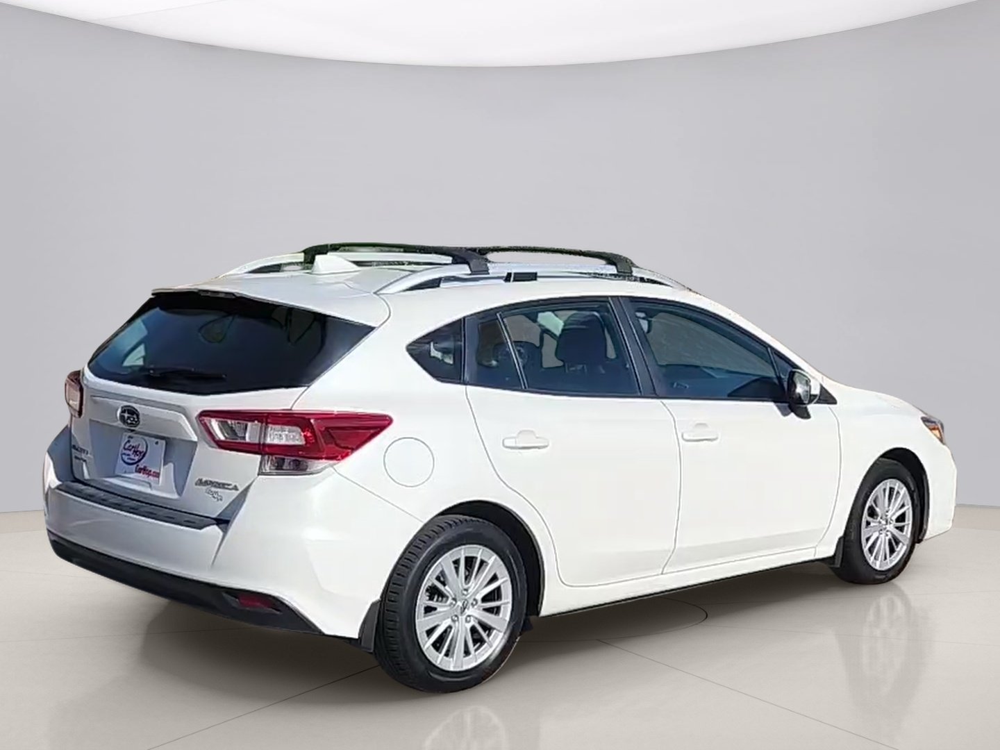 Used 2018 White Subaru PREMIUM image 5