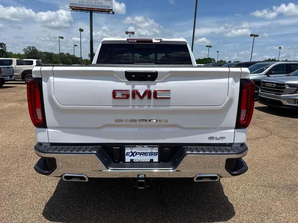 2026 GMC Sierra 1500 SLT - Photo 13