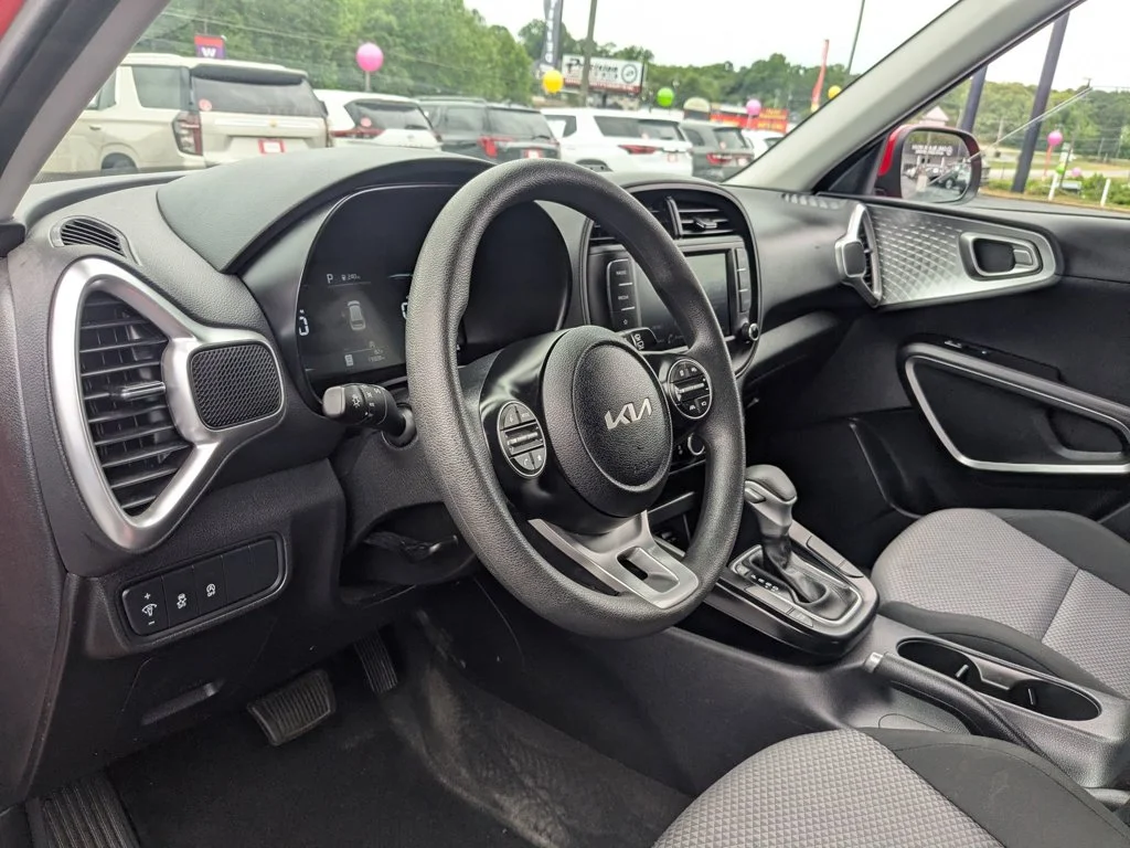 Used 2025 Inferno Red Kia LX image 13