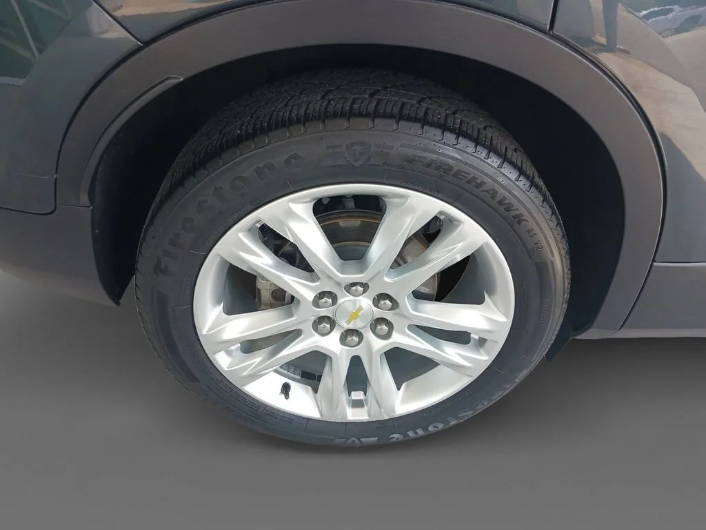 Used 2019 GRAPHITE METALLIC Chevrolet  image 10