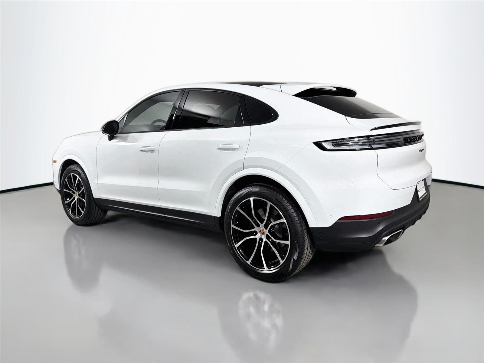 New 2026 White Porsche Coupe image 3